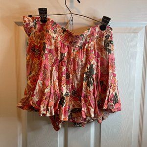 Ladies swing floral shorts, Free People, stretchy waist